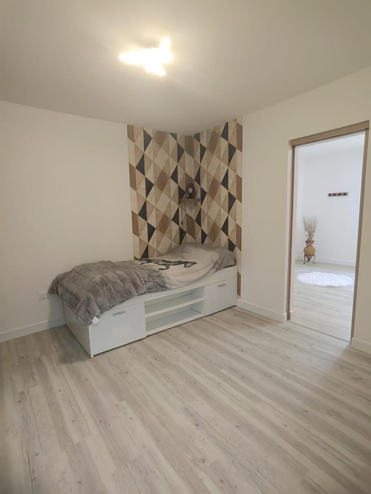 Bel Appartement Bord Du Rhone Валанс Екстериор снимка