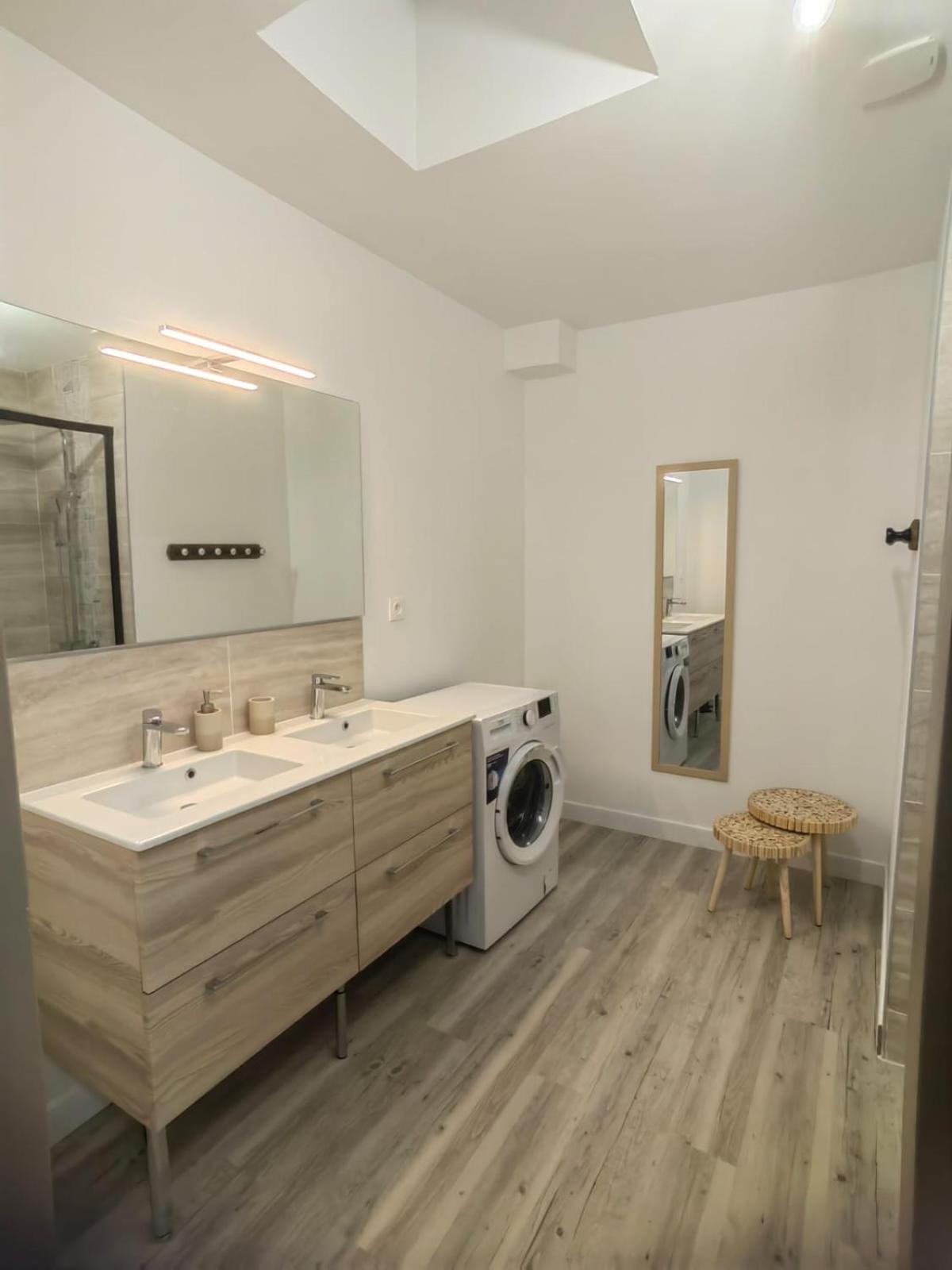 Bel Appartement Bord Du Rhone Валанс Екстериор снимка